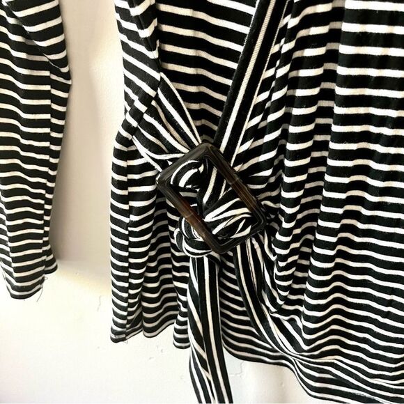 VINE & LOVE Cross Front Striped Long Sleeve Tee Size Small - Picture 3 of 5